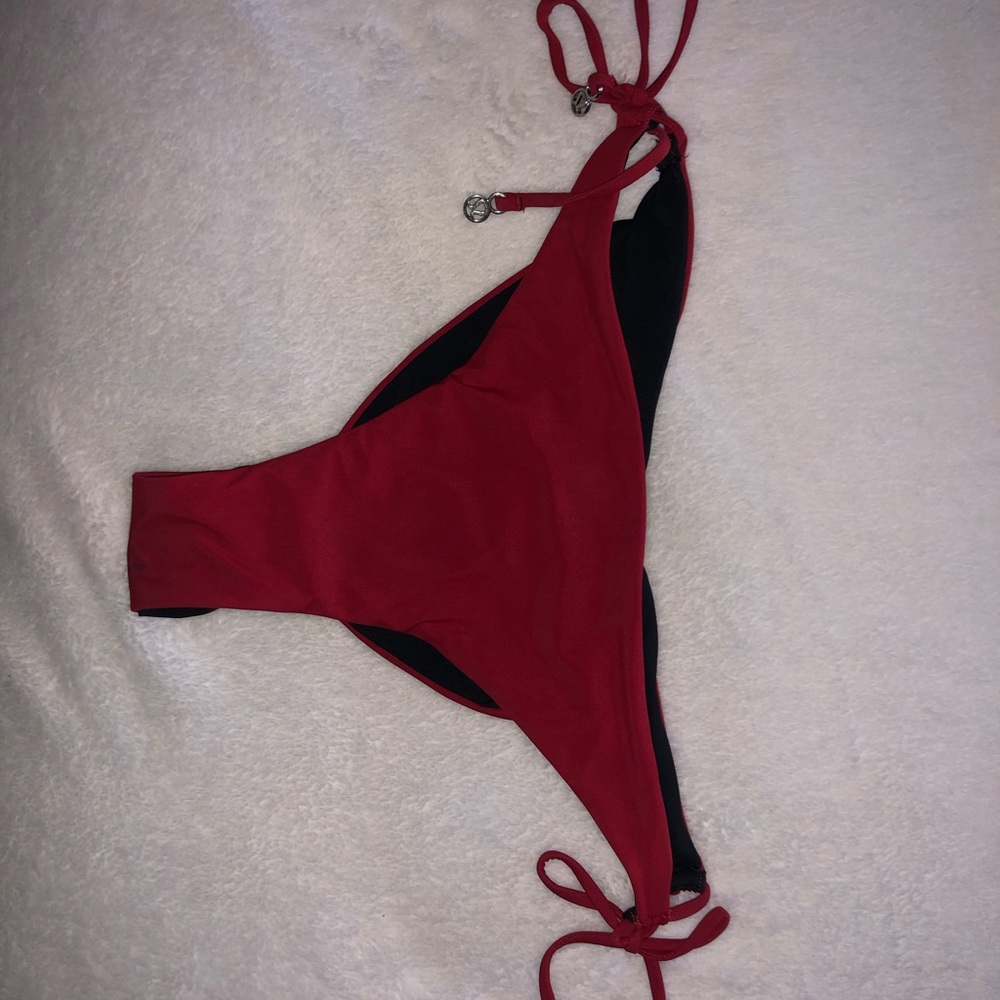 Reversible Lululemon bikini bottoms